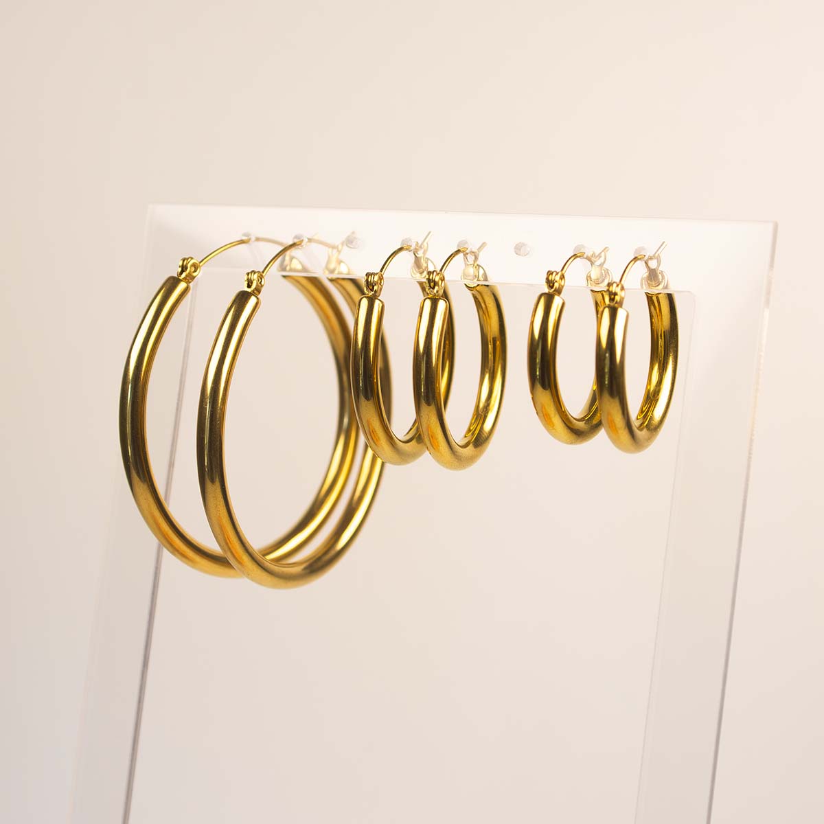 Gwen Classic Hoop Earrings