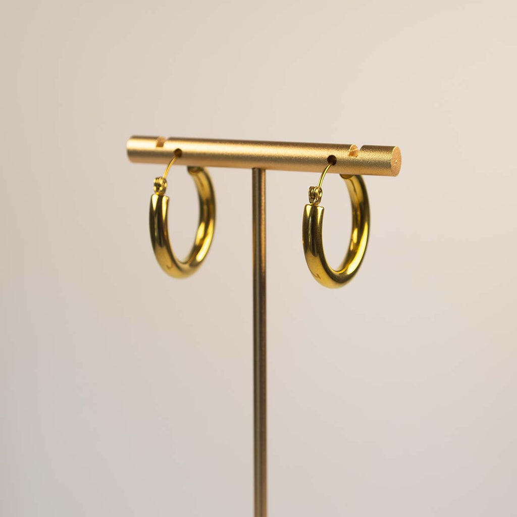Gwen Classic Hoop Earrings