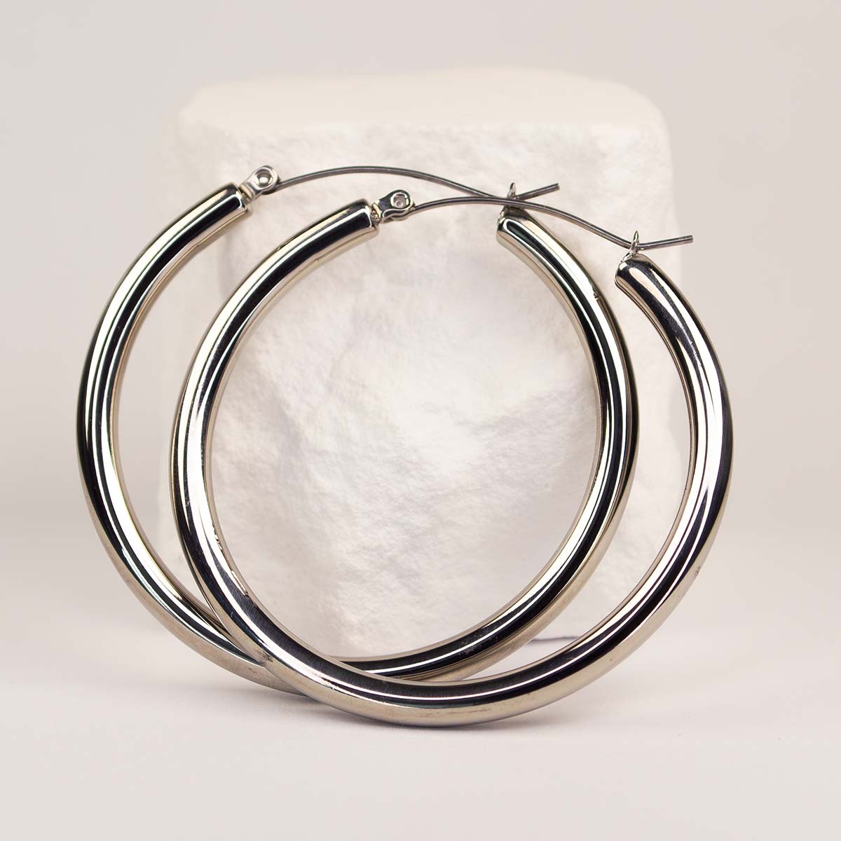 Gwen Classic Hoop Earrings