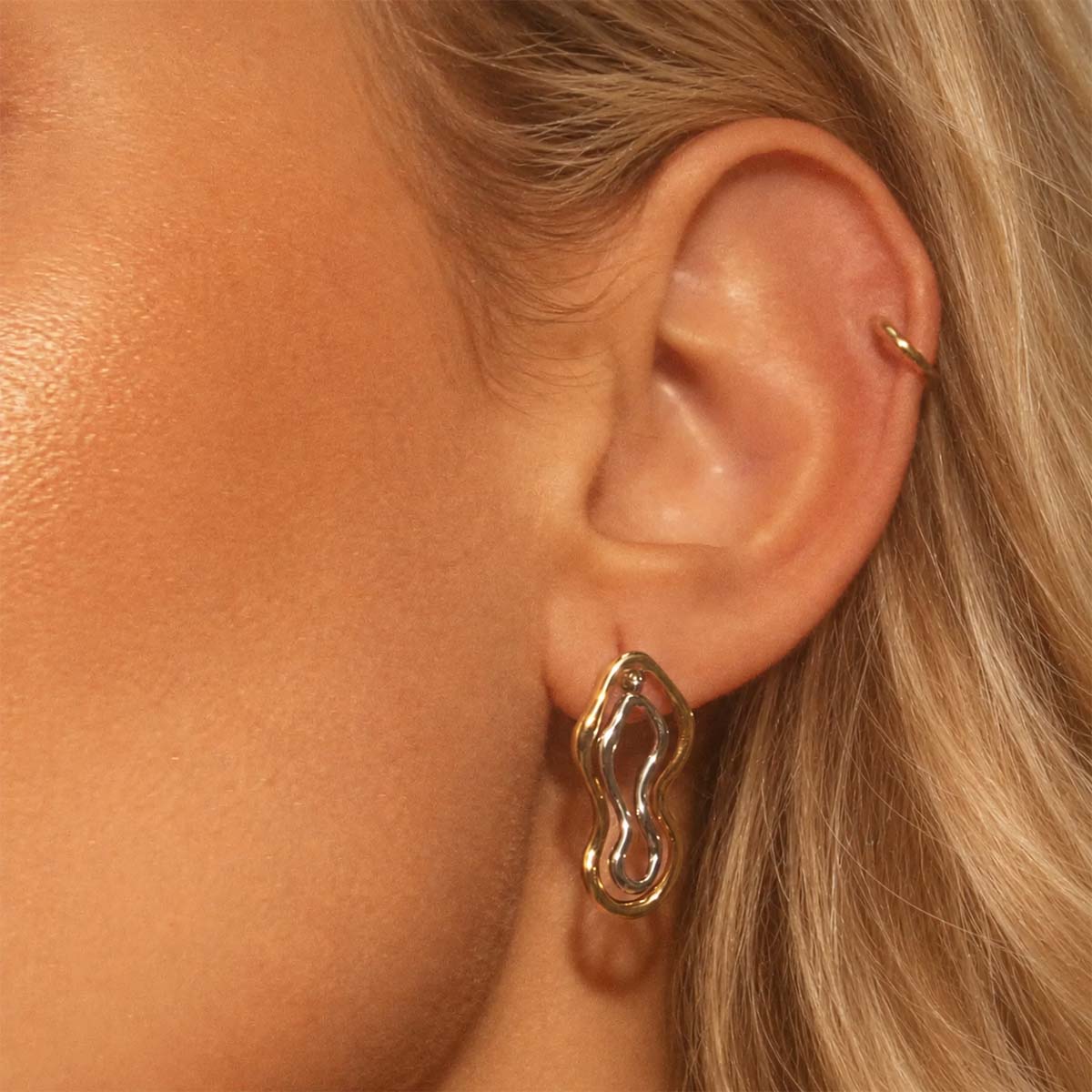 Hedda Wave Drop Earrings