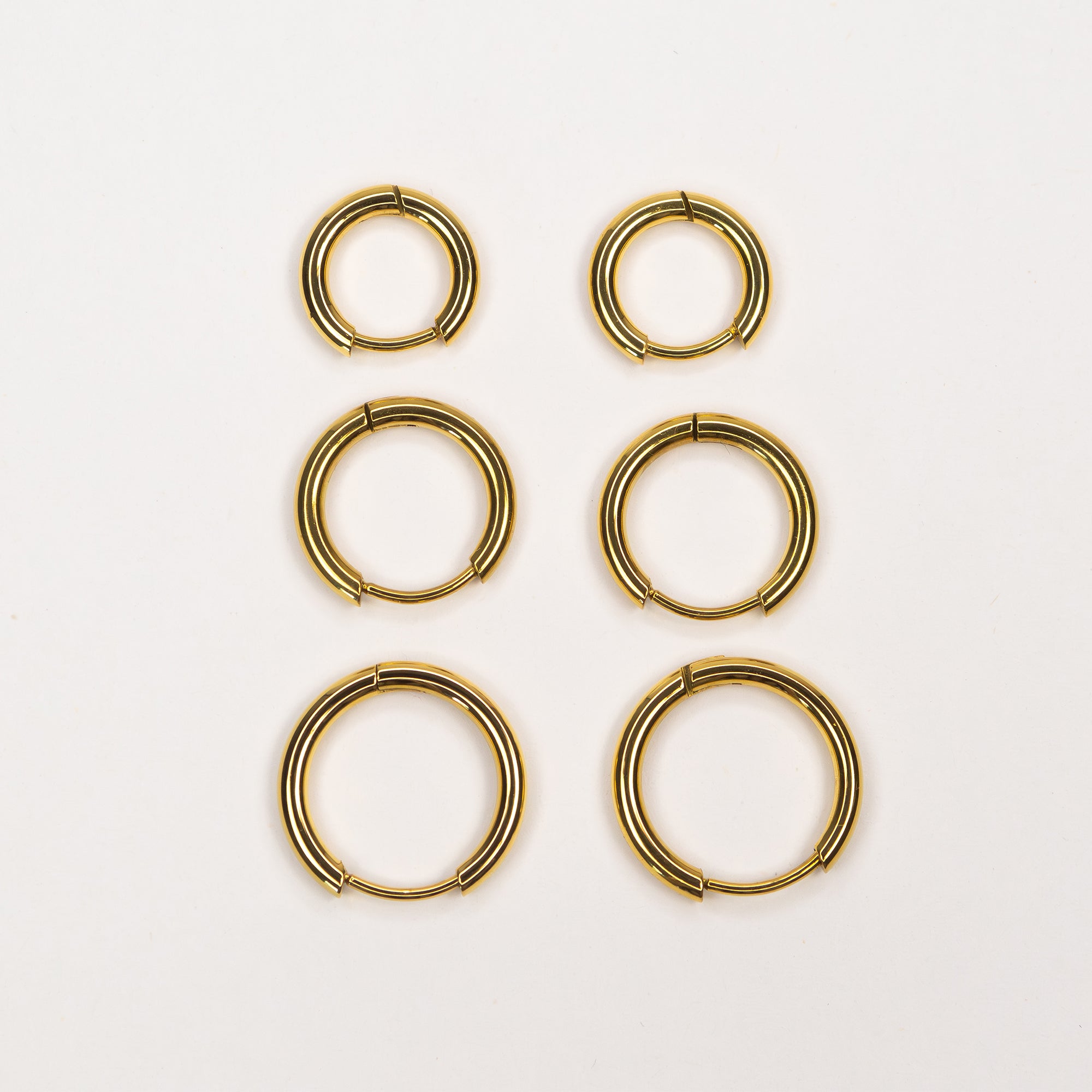 Kaia Essential Hoops