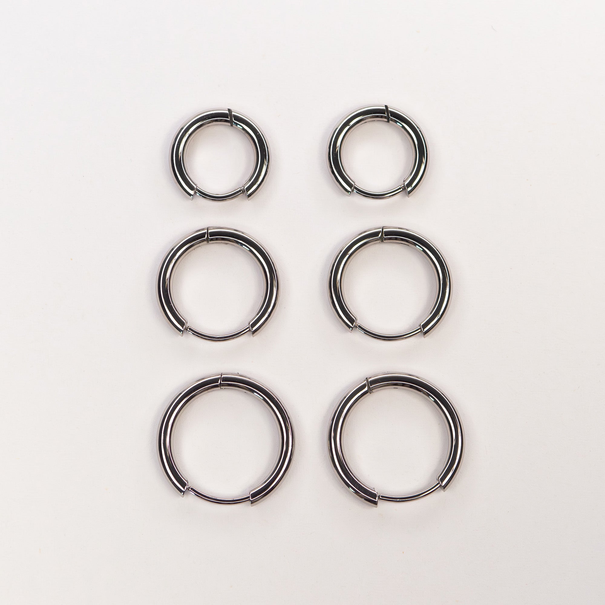 Kaia Essential Hoops