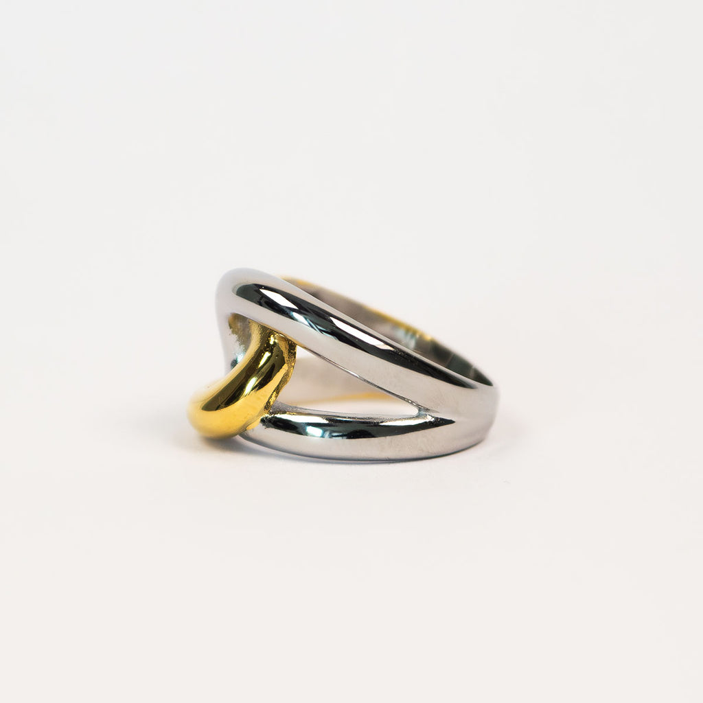 Kira Interlocking Ring