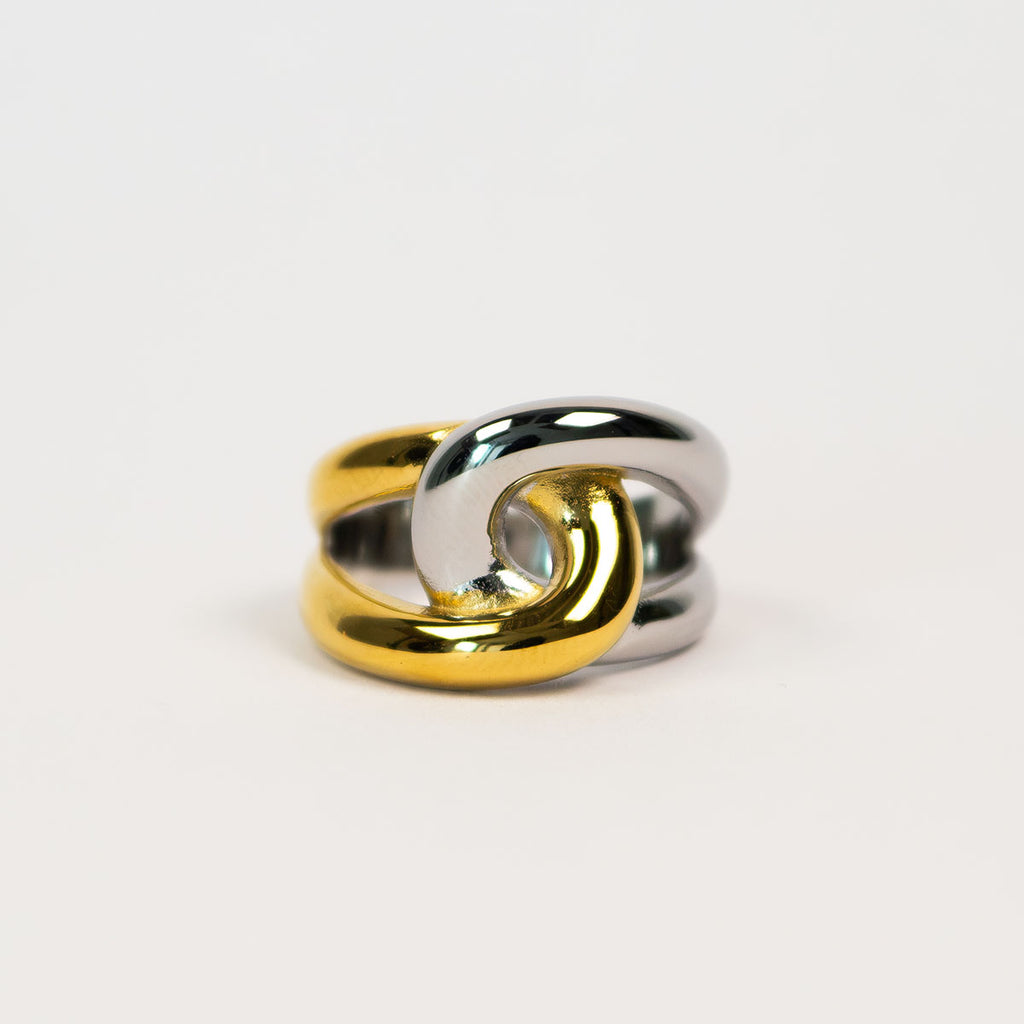 Kira Interlocking Ring