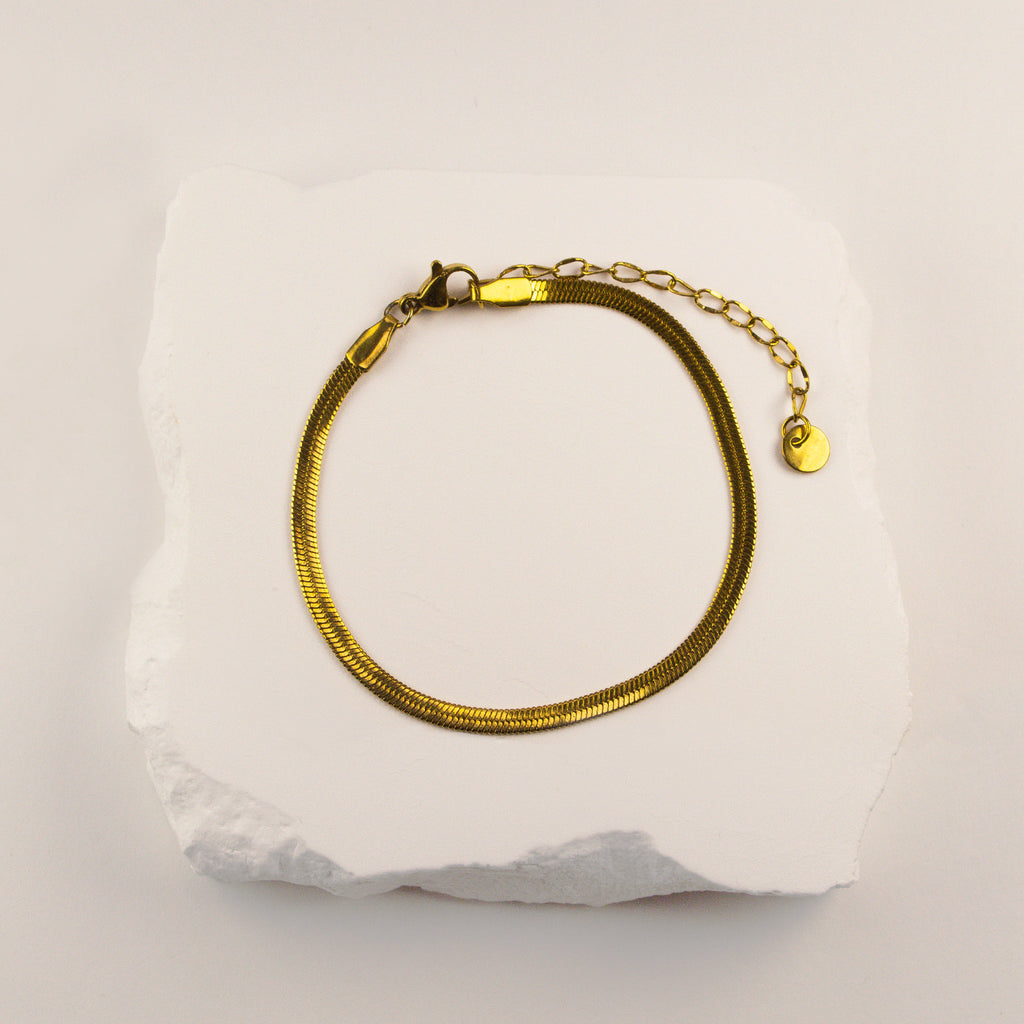 Nia Flat Snake Chain Bracelet