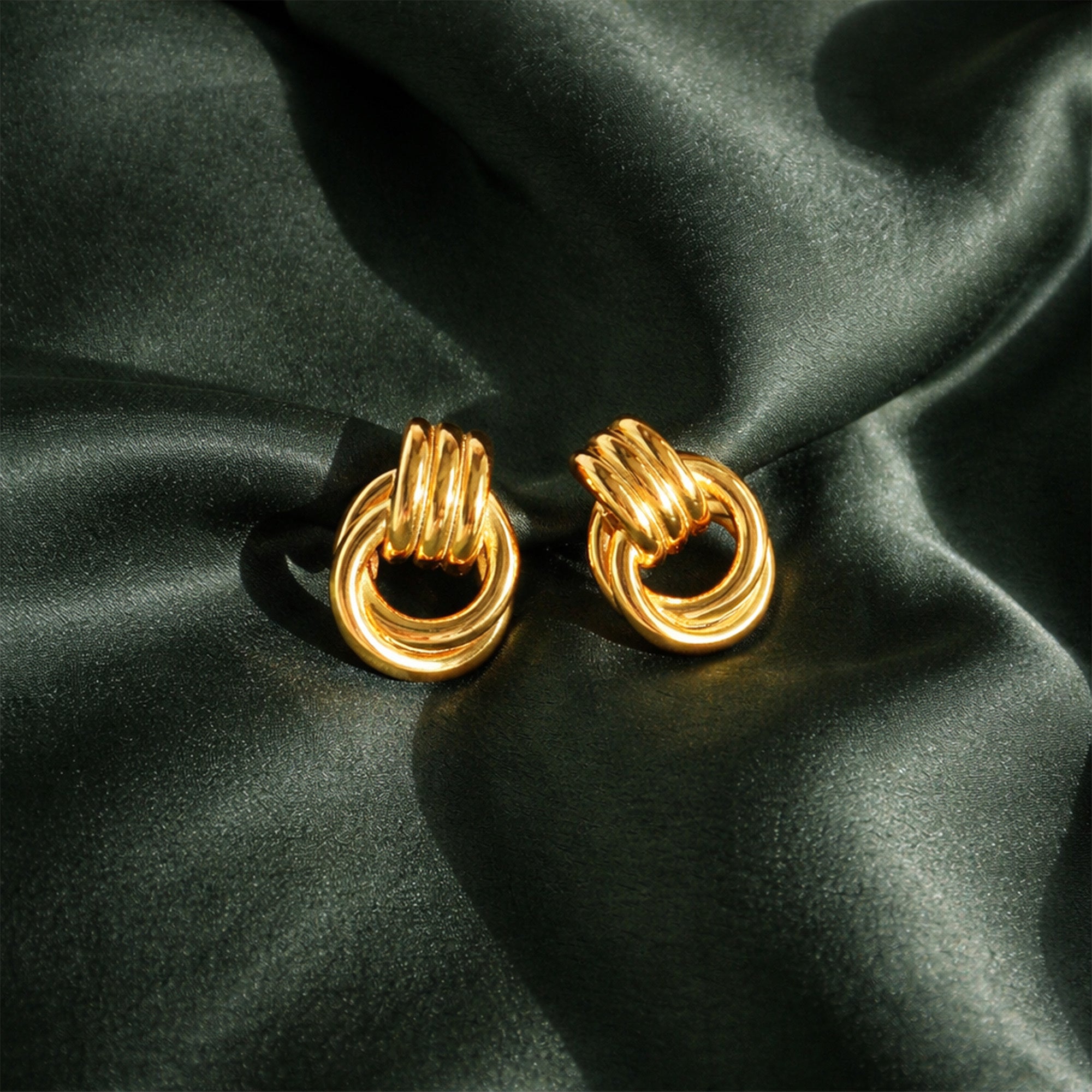 Riva Sculptural Knot Earrings