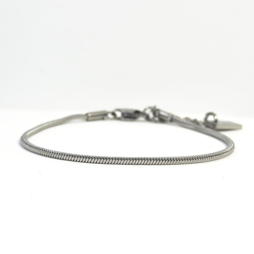 Siena Square Snake Bracelet silver close-up — Tamola Jewellery