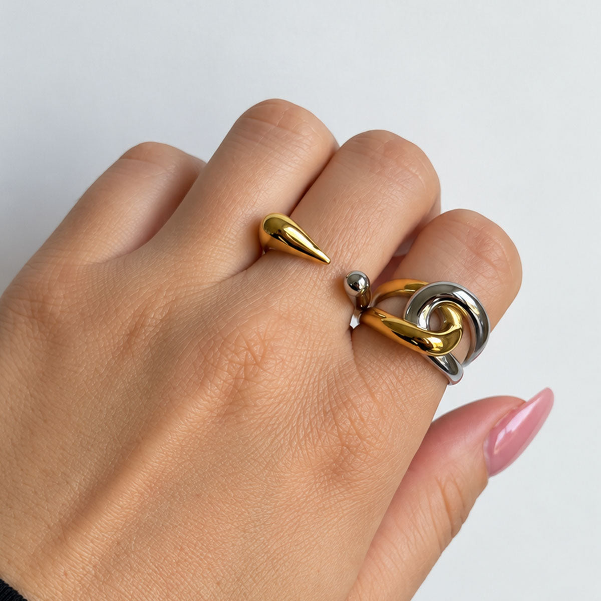 Thea Horn Ring