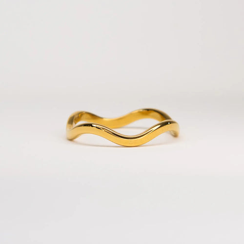 Asta Organic Wave Ring gold front view — Tamola Jewellery