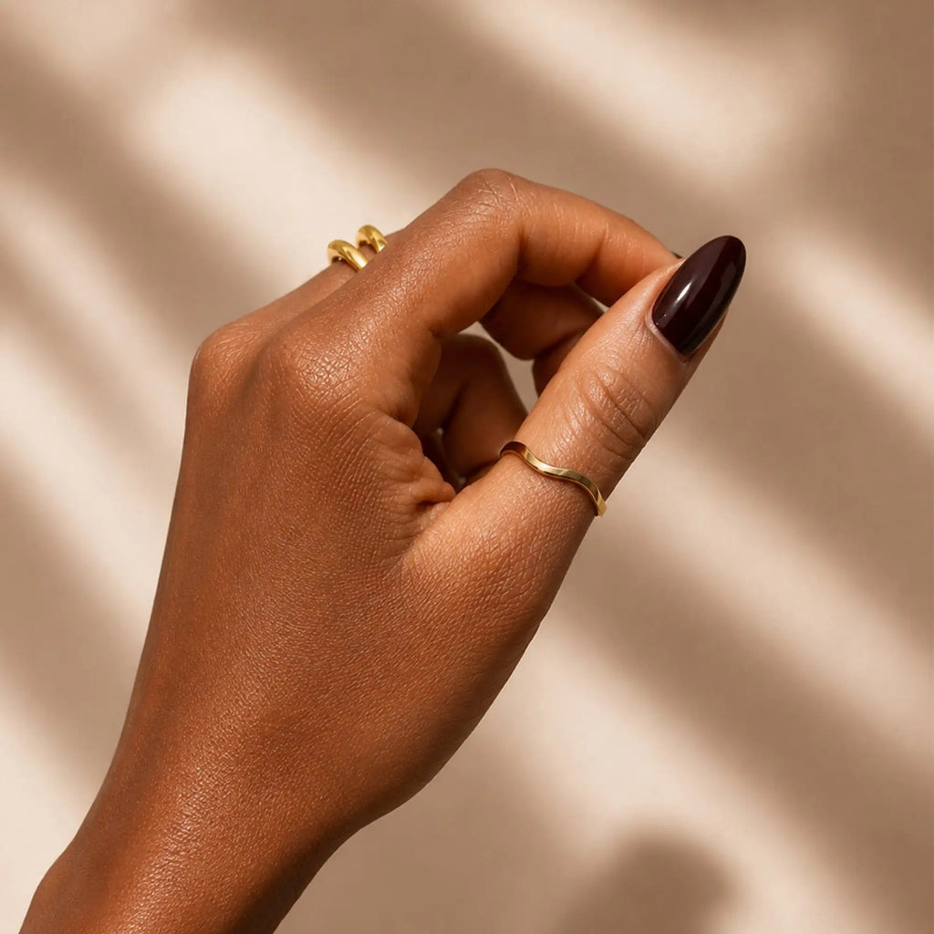 Asta Organic Wave Ring gold sculptural side view — Tamola Jewellery