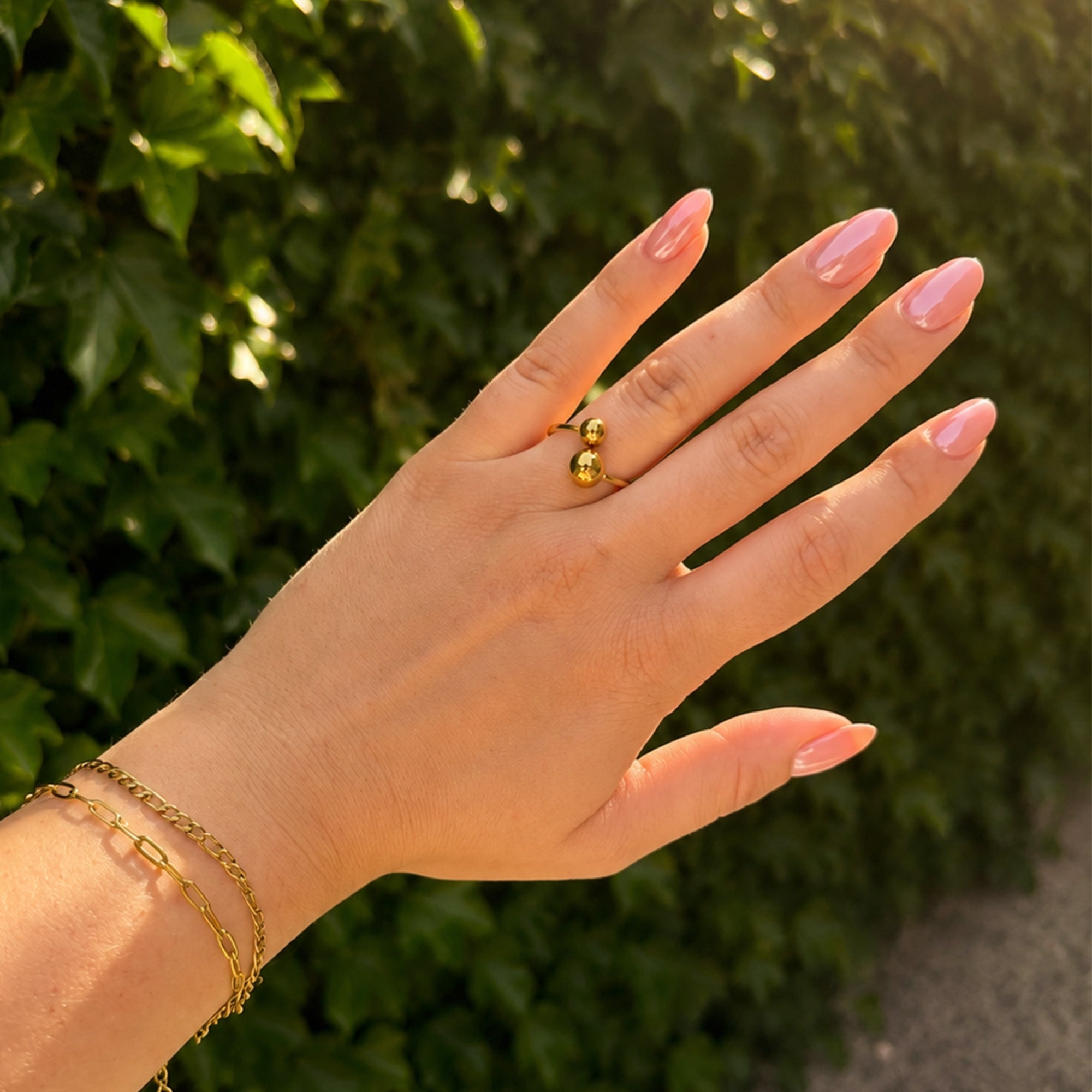 Nomi Sphere Ring