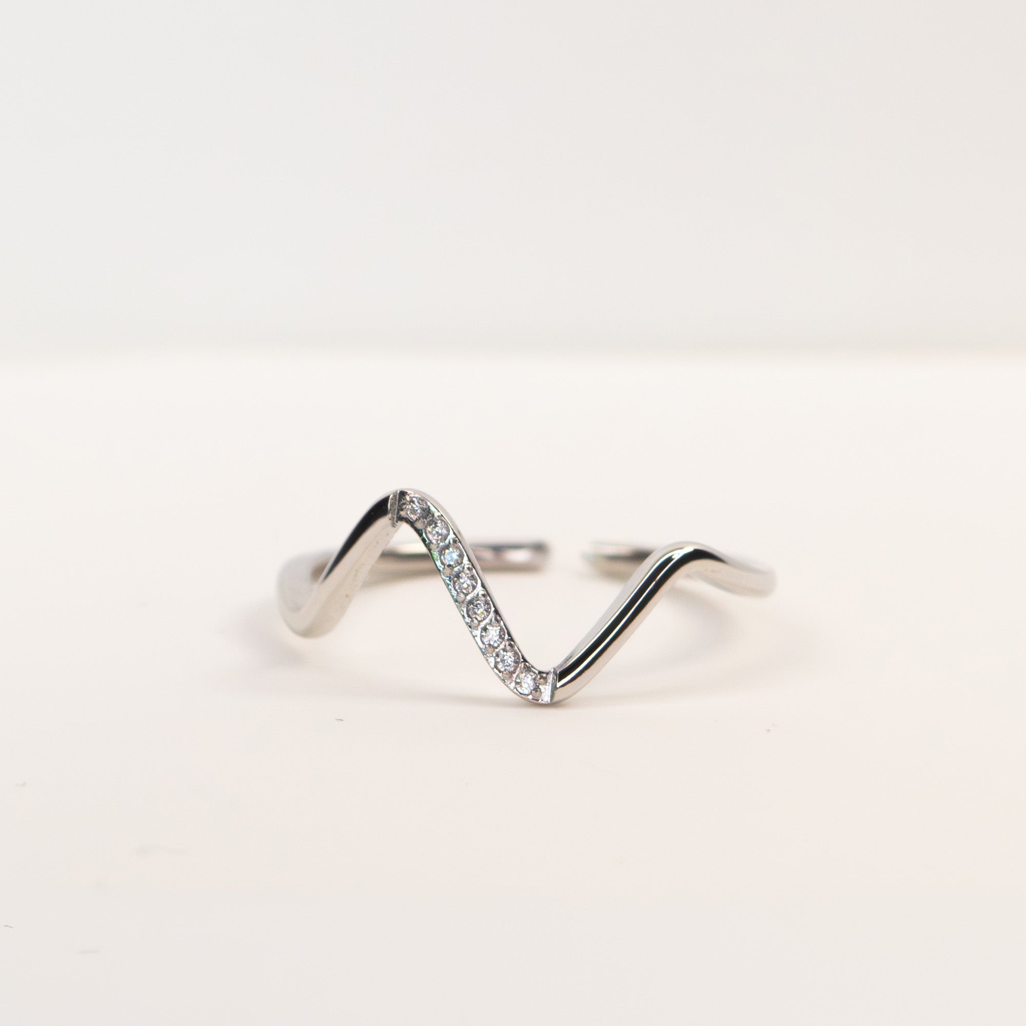 Siv Curved Crystal Ring silver stainless steel front view — Tamola Jewellery